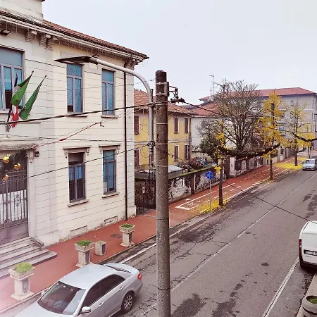 Ieo -humanitas - Sunny House - Comodissimo Apartment
